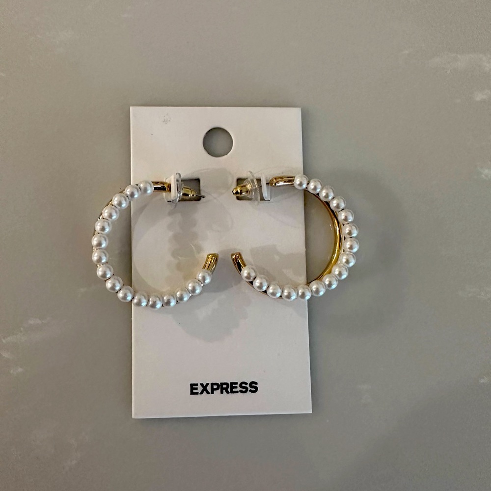 Brand new Express brand faux pearl and gold hoop earrings.